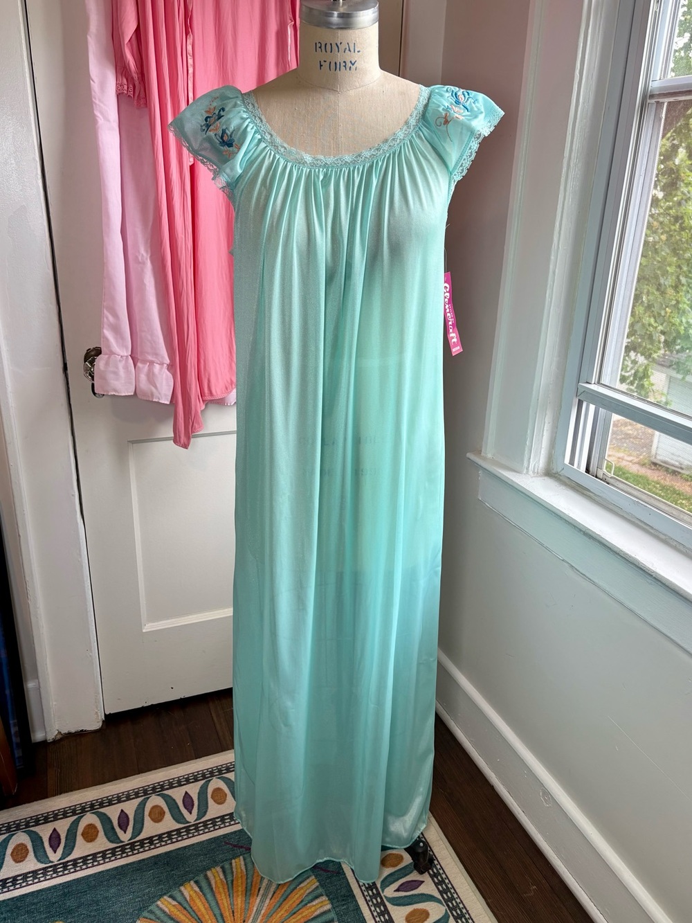 Vintage 70s Deadstock Glencraft Sea-foam Nightgown Slip